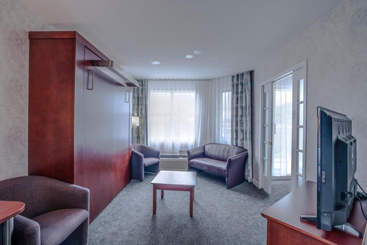 Quality Suites Sainte-Anne-de-Beaupré Eksteriør bilde