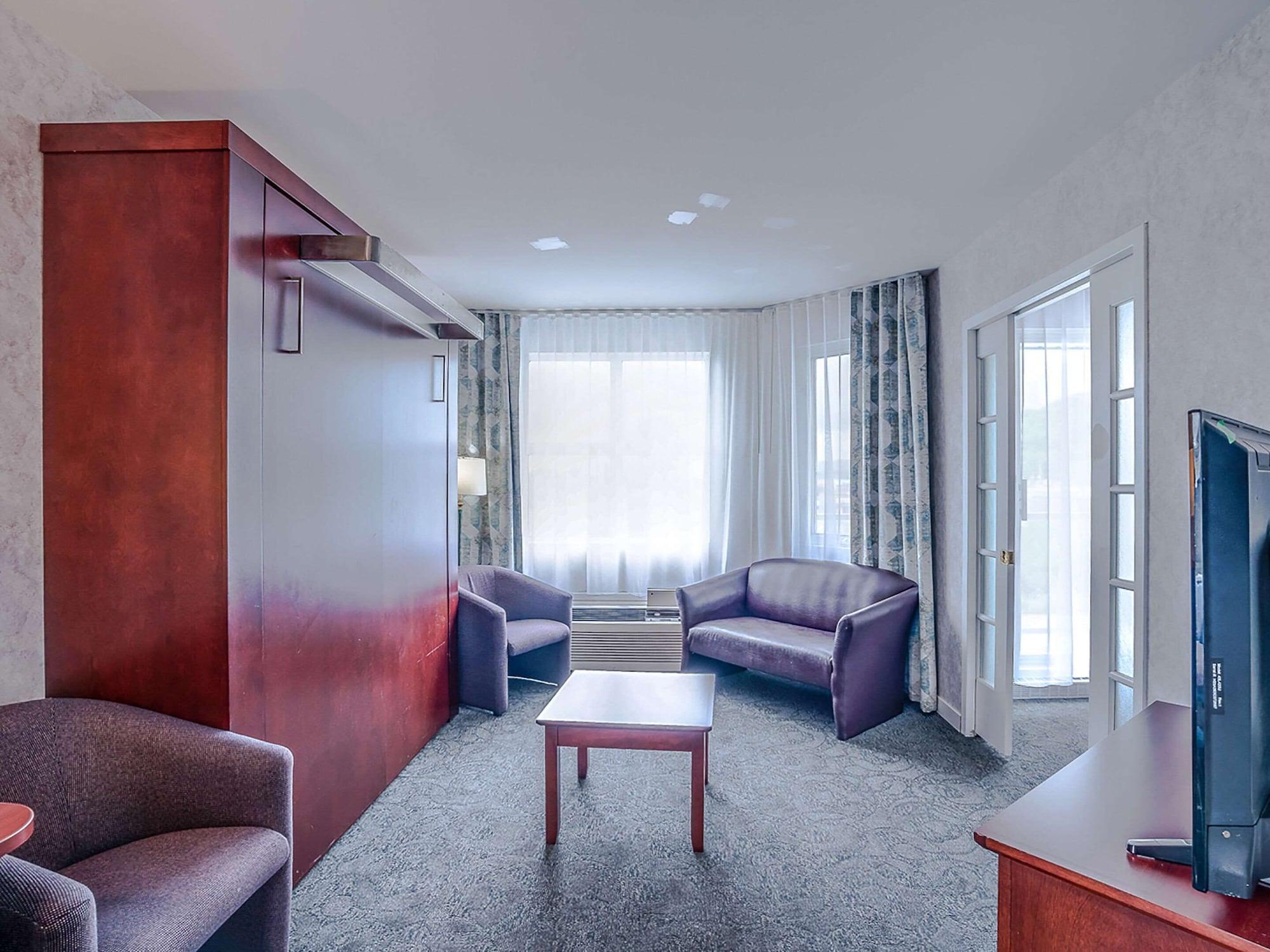 Quality Suites Sainte-Anne-de-Beaupré Eksteriør bilde