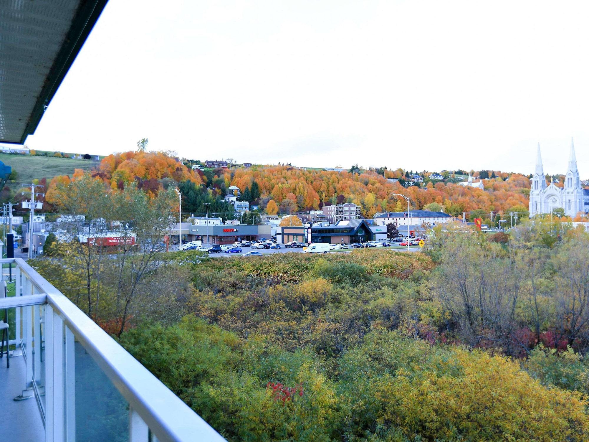Quality Suites Sainte-Anne-de-Beaupré Eksteriør bilde